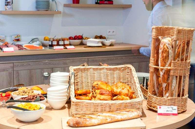Brit Hotel Toulouse Colomiers - L'Esplanade Restoran gambar