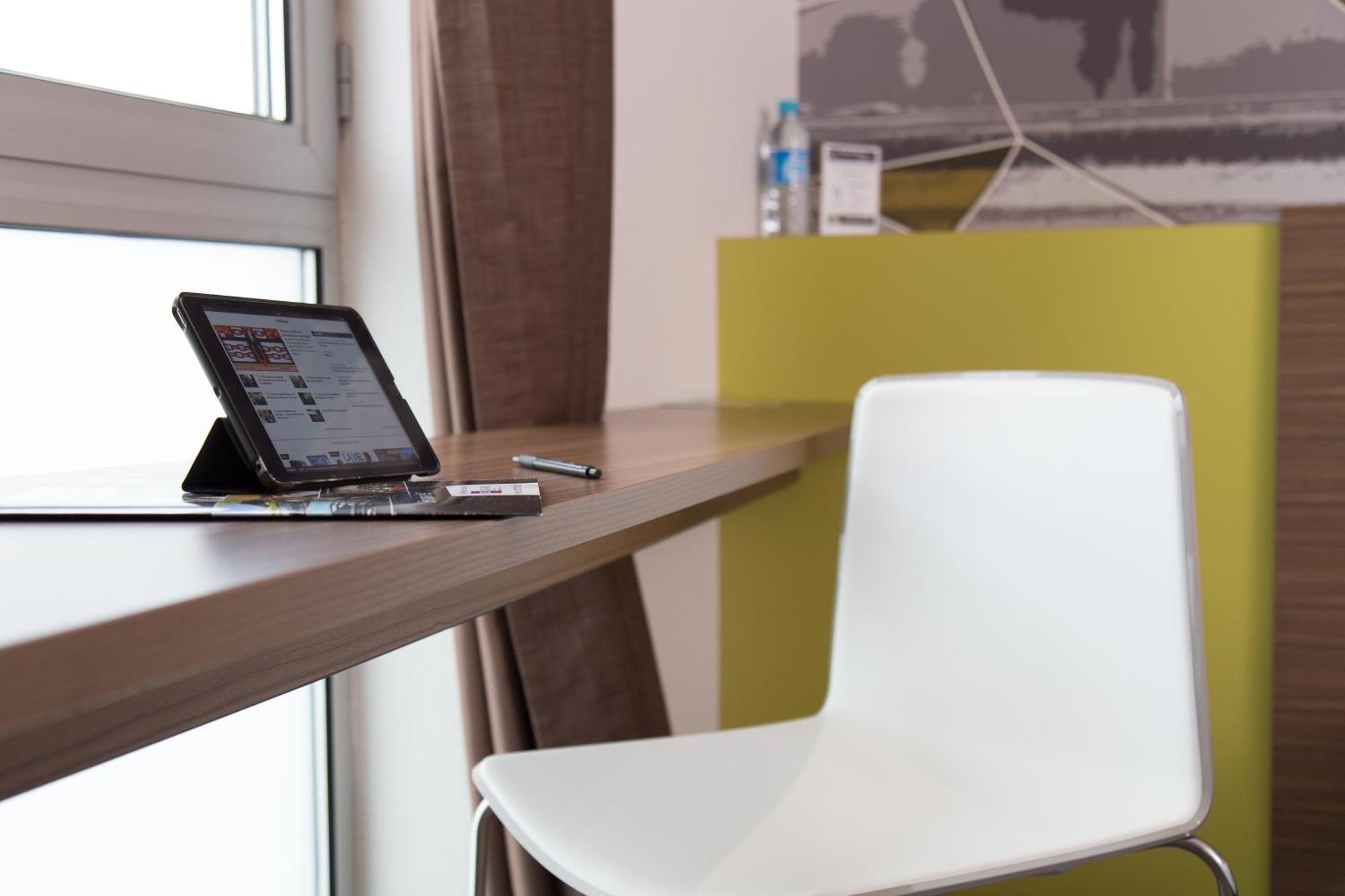 Brit Hotel Toulouse Colomiers - L'Esplanade Luaran gambar