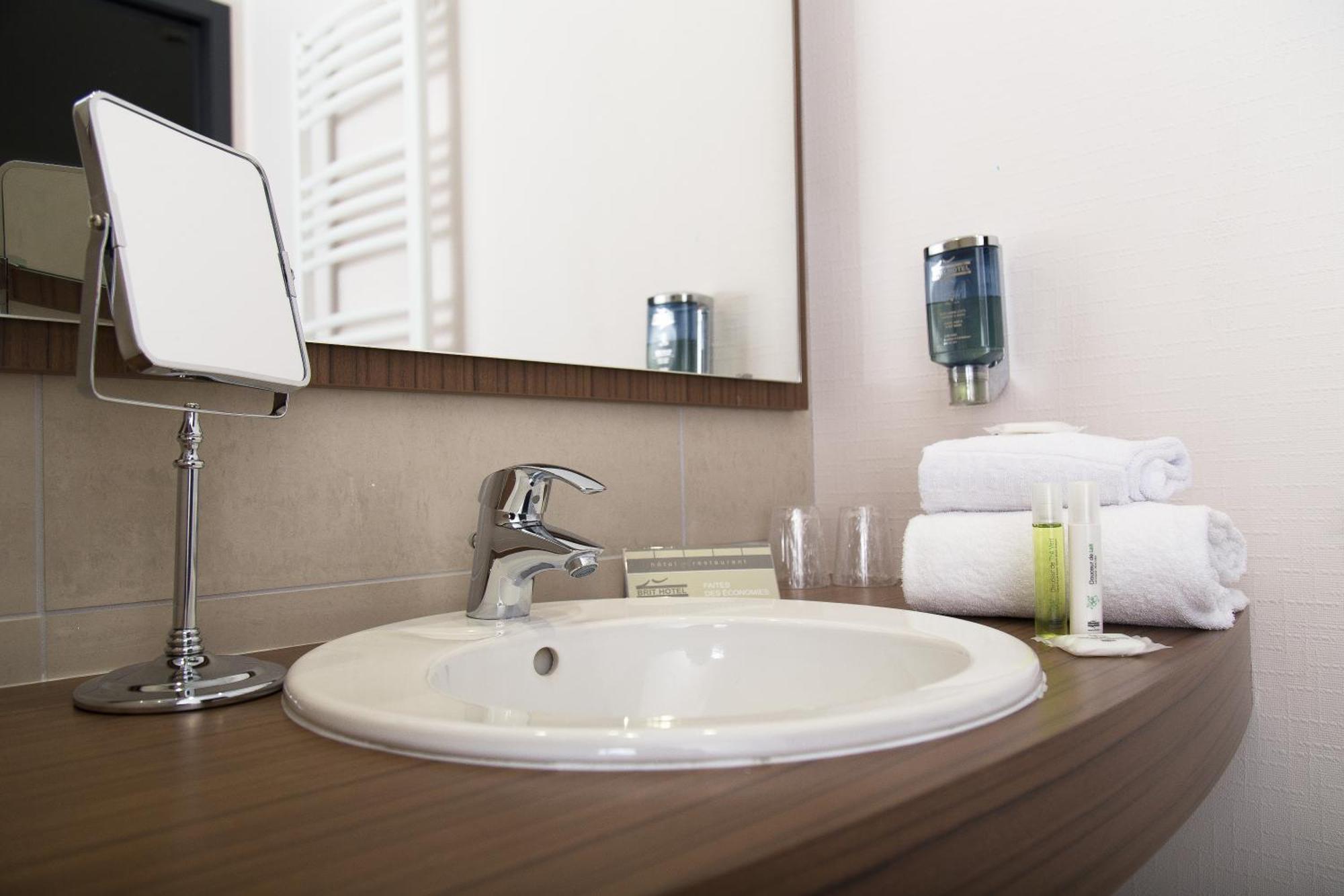 Brit Hotel Toulouse Colomiers - L'Esplanade Luaran gambar