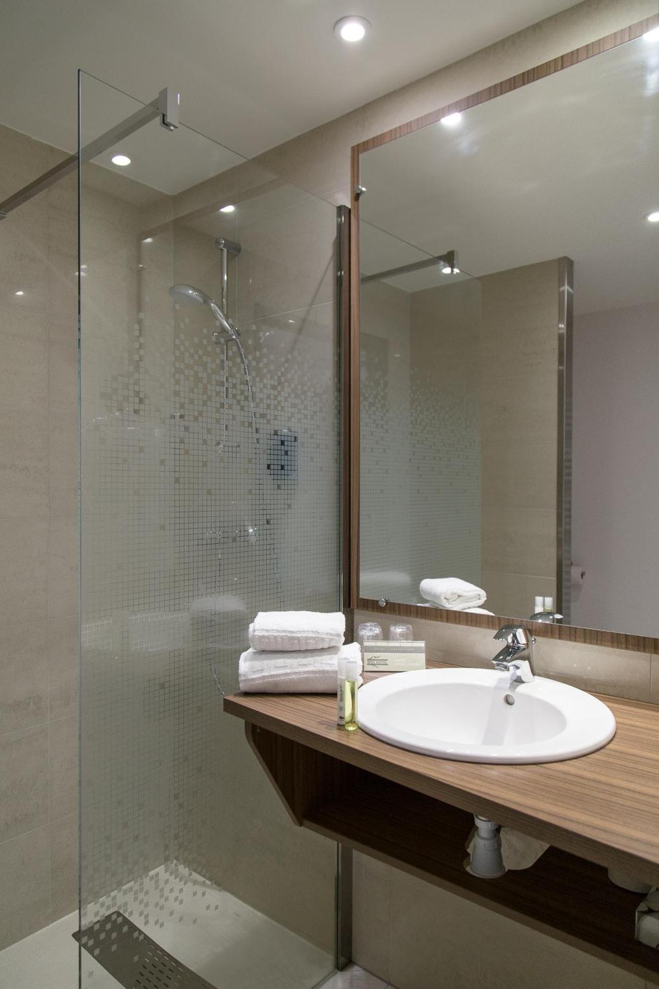 Brit Hotel Toulouse Colomiers - L'Esplanade Luaran gambar